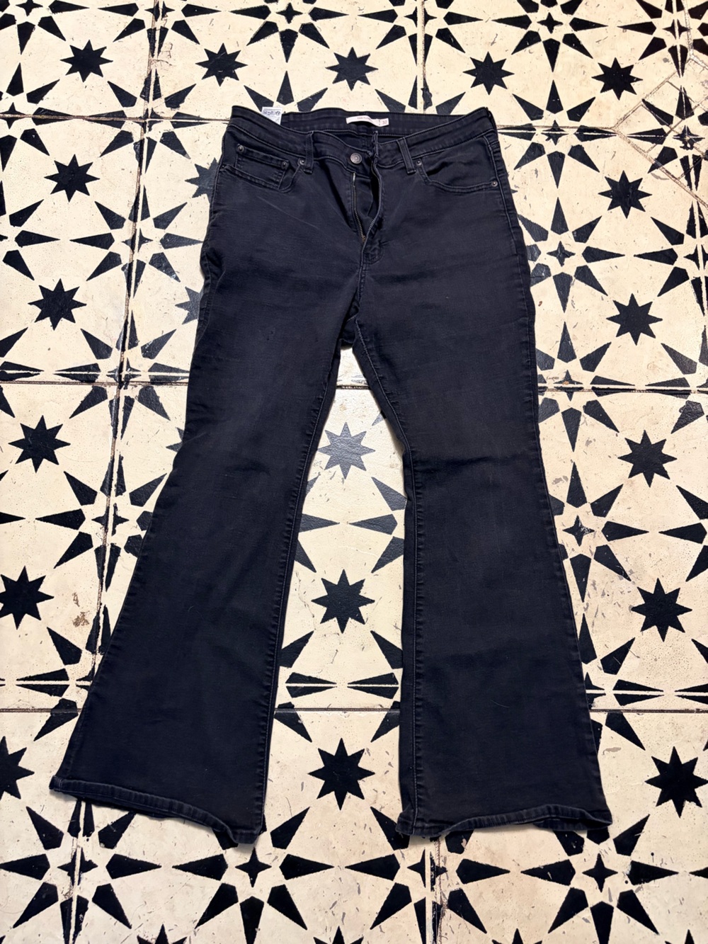 women’s flare levi 725